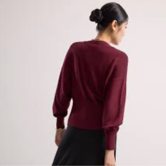 NWT Urban Revivo Burgundy Women's vneck open Sweater xsmall - Picture 2 of 6